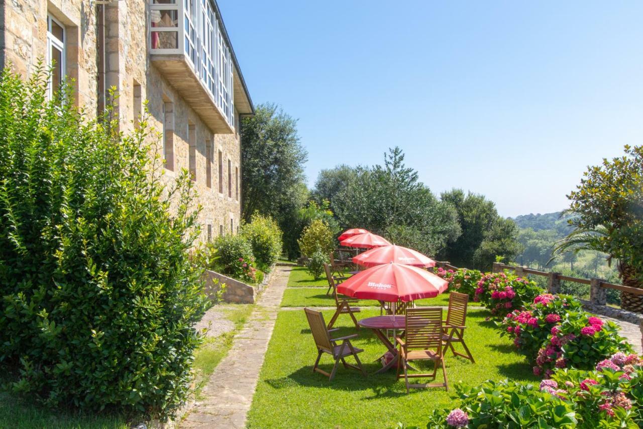 Dunas De Oyambre Hotel Comillas Buitenkant foto