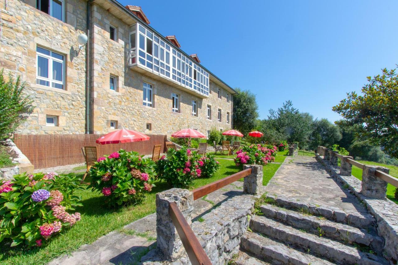 Dunas De Oyambre Hotel Comillas Buitenkant foto