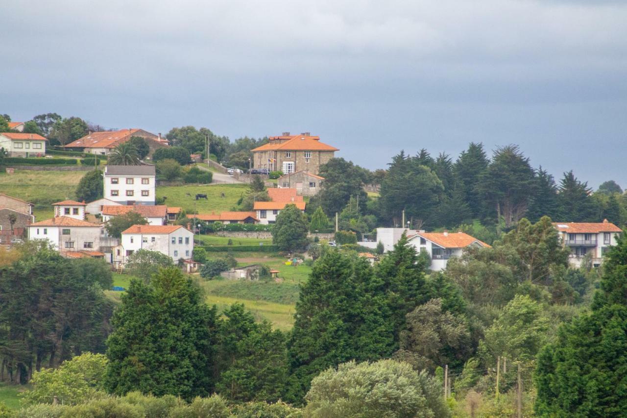 Dunas De Oyambre Hotel Comillas Buitenkant foto